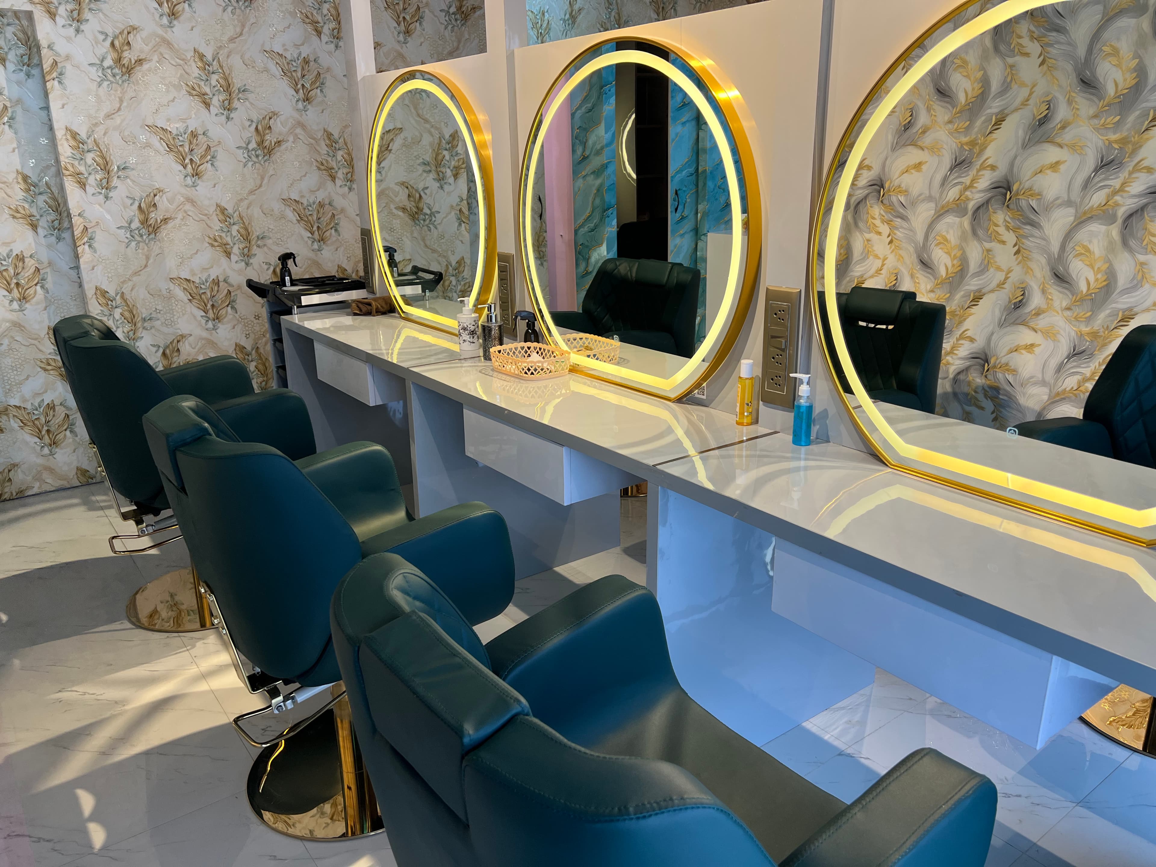 Studio 8 Luxury Interior